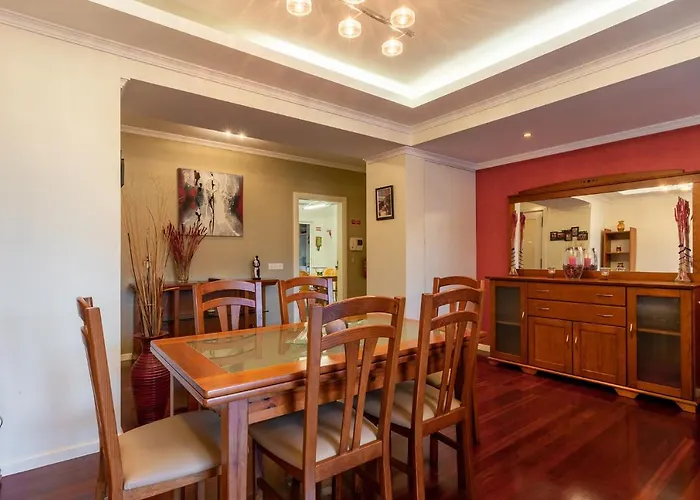 Casa Branca With Garden By Madeira דירה פונשל