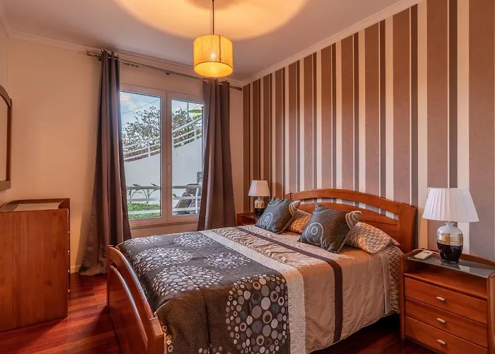 Casa Branca With Garden By Madeira דירה *